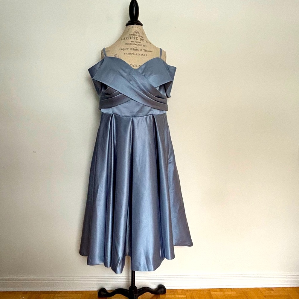 Women’s Dusty Blue Off the Shoulder  Cocktail Satin Dress Size 18 Plus